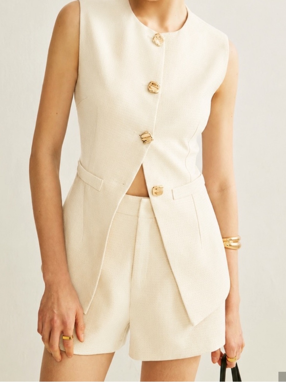 Commense button vest with shorts set cream color, small, bnwt